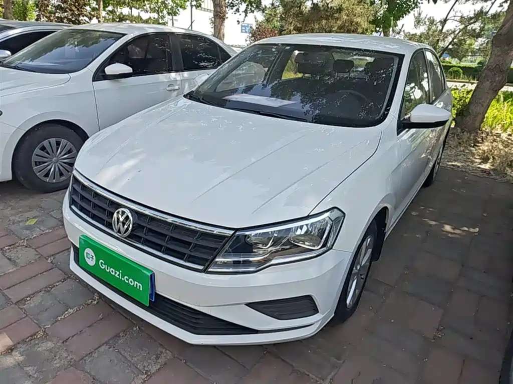 Volkswagen Jetta 2017 1.5L Automatic Fashion фото 2