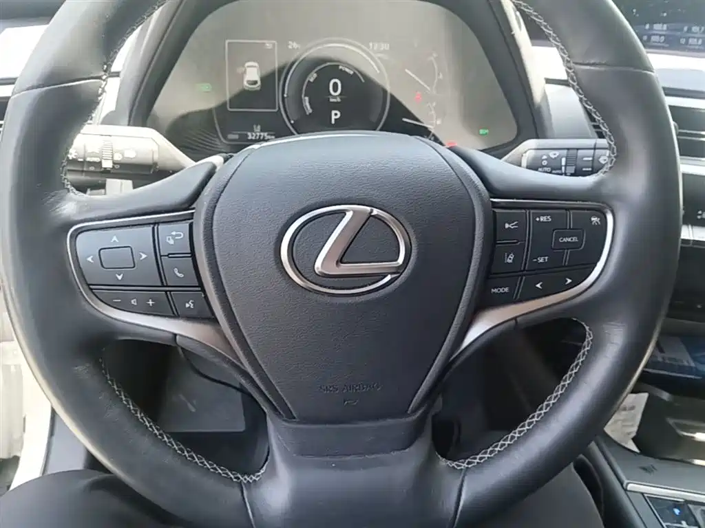 Lexus UX 2020 260h Explore Enjoy Edition фото 11