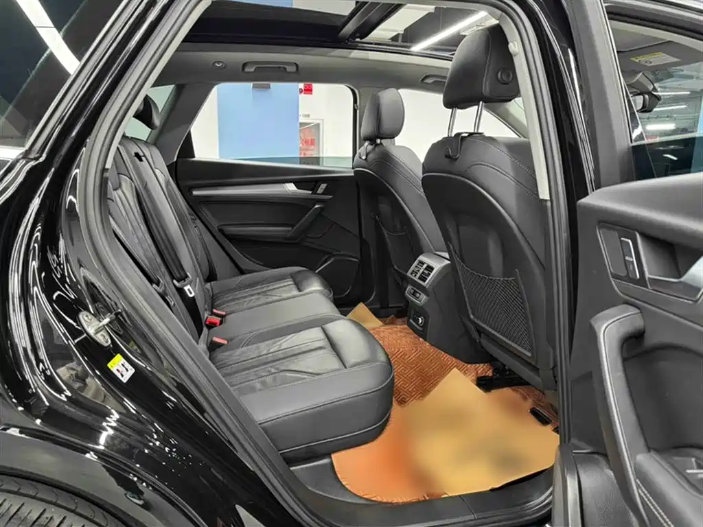Audi Q5L 2023 40T Fashion Dynamic фото 4