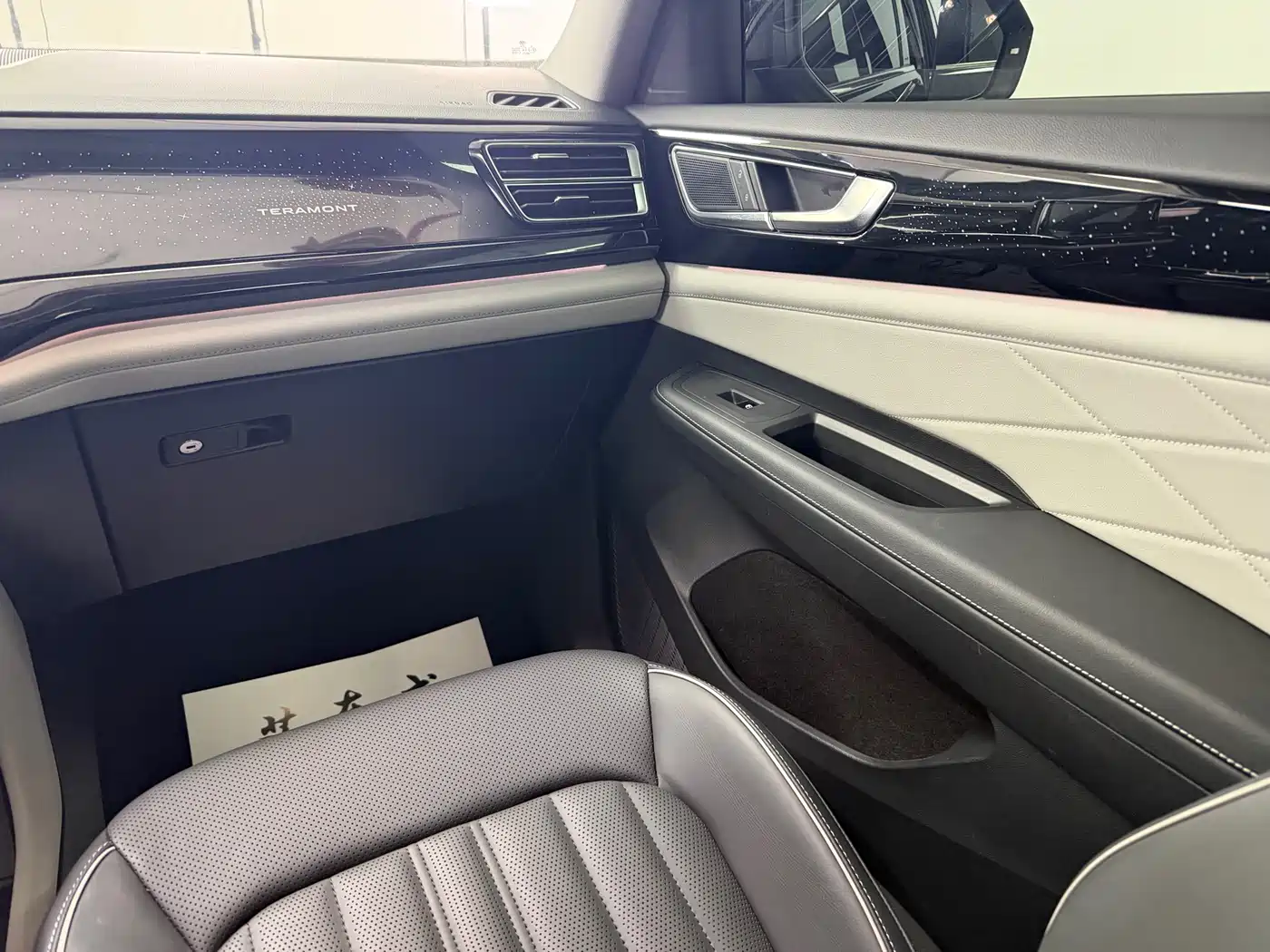Volkswagen Teramont 2023 380TSI AWD Premium Luxury Edition фото 10