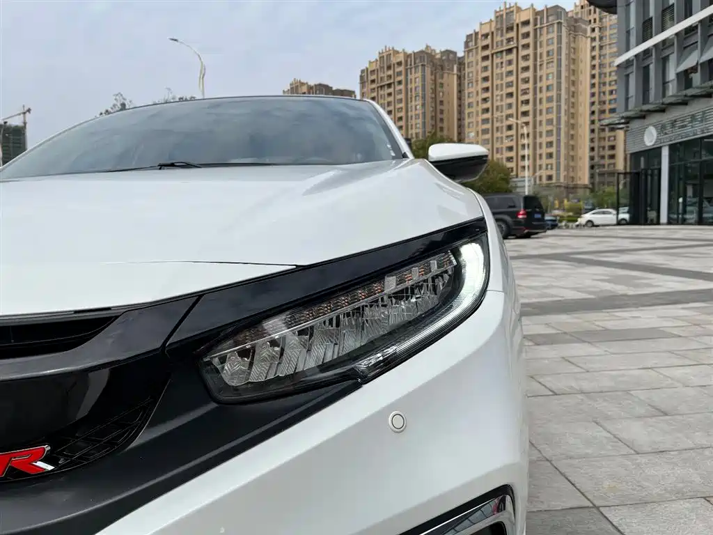 Honda Civic 2019 220TURBO CVT Jingqing Edition China V фото 8