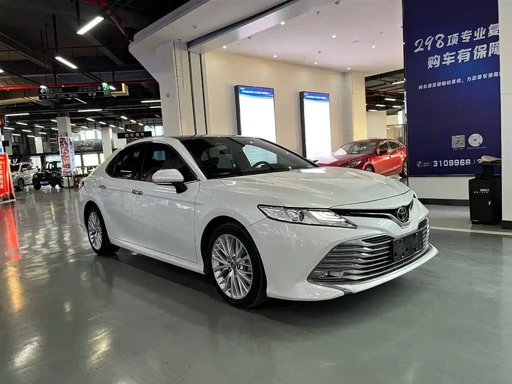 Toyota Camry 2019 2.5G Luxury (China V) фото 2