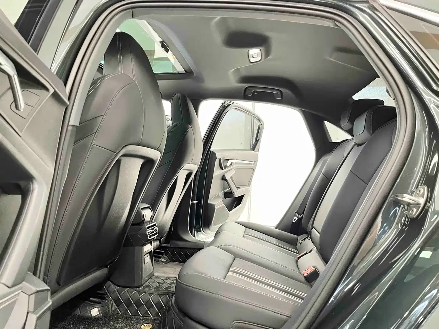Audi A3 2024 Model A3L Limousine 35 TFSI Fashion Sport фото 6