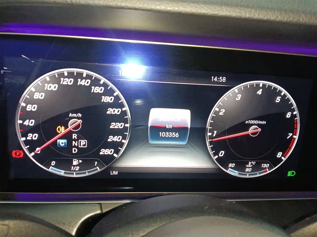 Mercedes-Benz E-Class 2019 E 200 L Sport фото 4