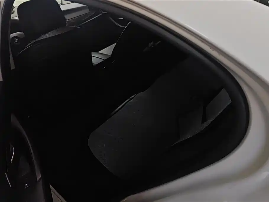 BMW 5 Series 2013 530Li Leadership фото 11