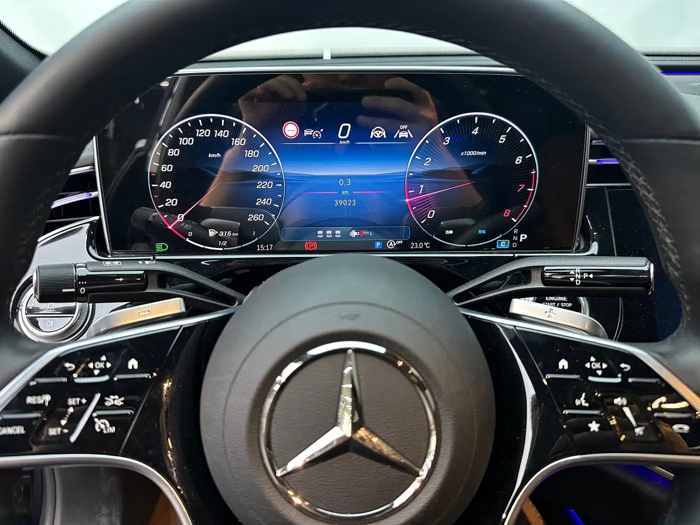 Mercedes-Benz E-Class 2024 Model E 300 L Luxury фото 6