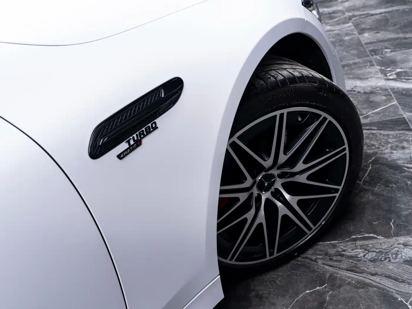 Mercedes-Benz AMG GT 2022 AMG GT 50 4MATIC+ 4-Door Coupe China Edition фото 5