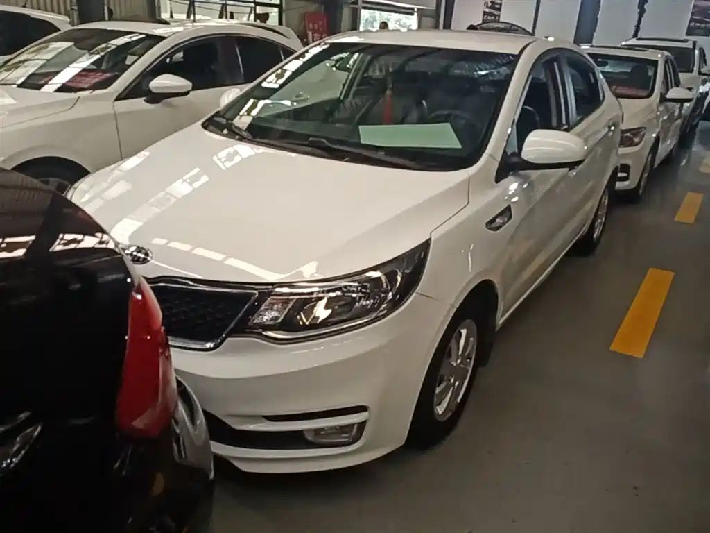 Kia K2 2015 Sedan 1.4L AT GLS