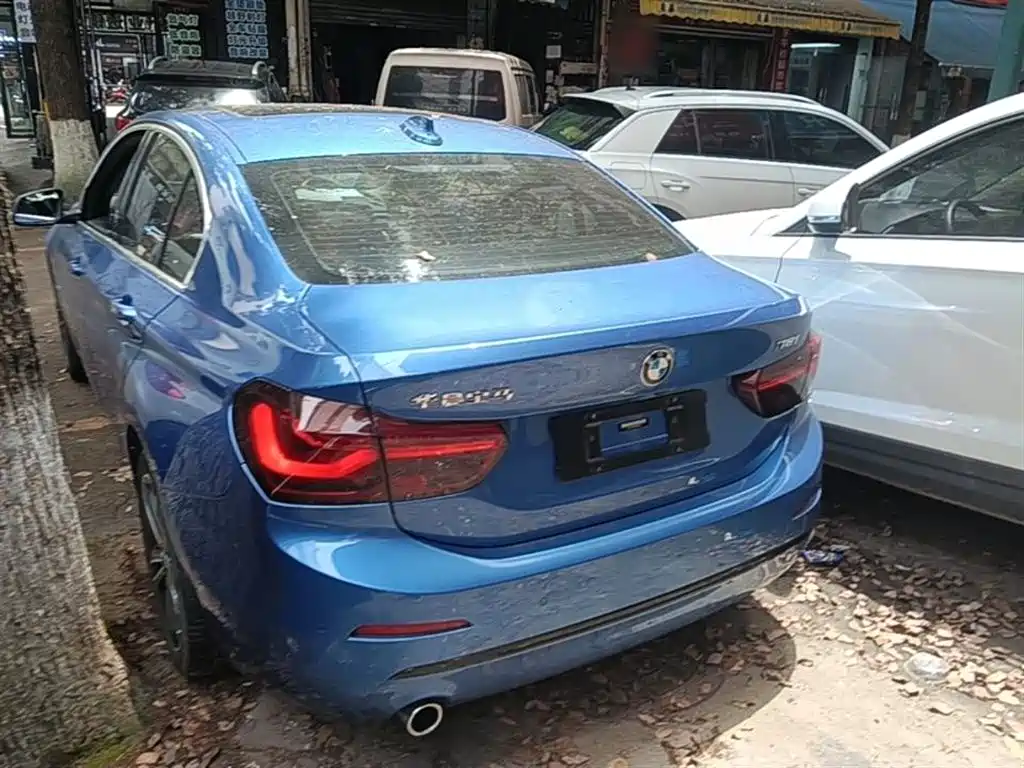 BMW 1 Series 2017 118i Sport фото 5