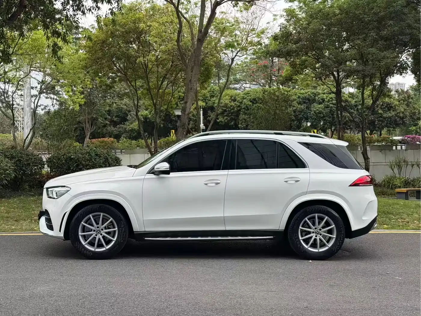 Mercedes-Benz GLE 2020 Facelift GLE 350 4MATIC Fashion фото 5