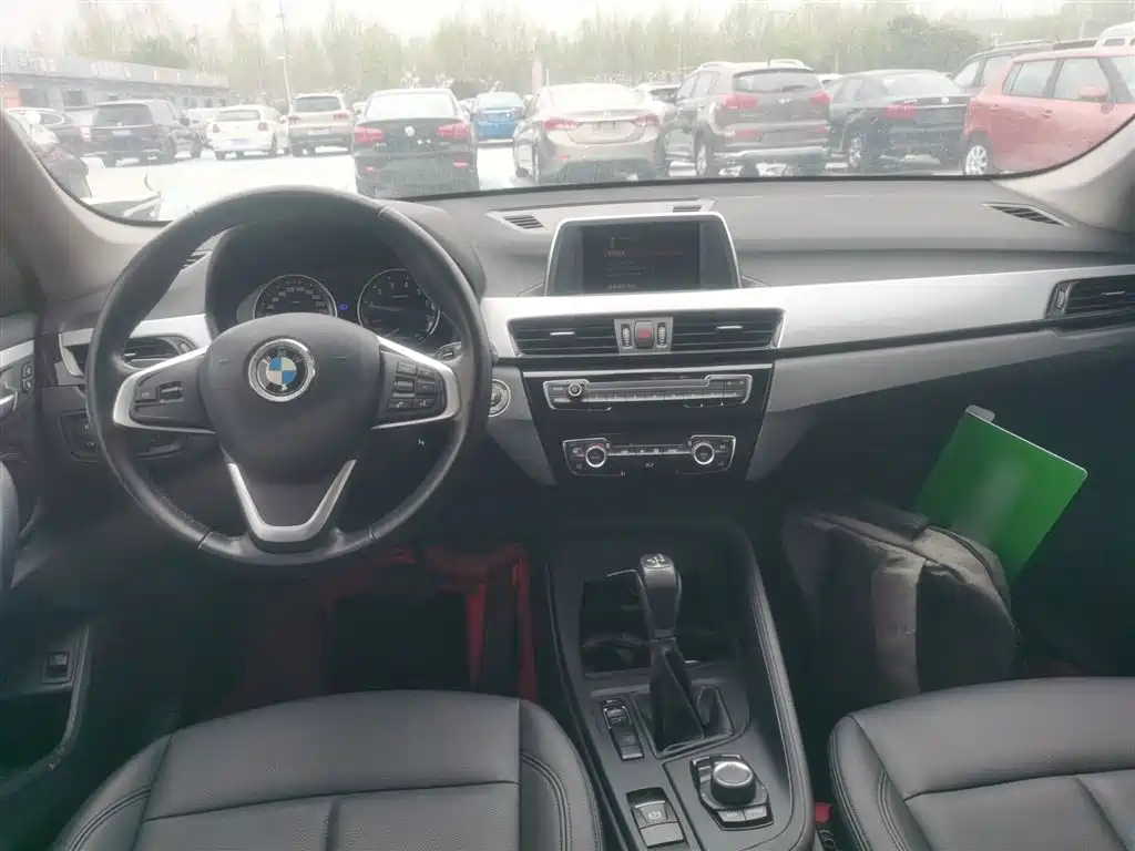 BMW X1 2019 sDrive18Li Fashion Model фото 6