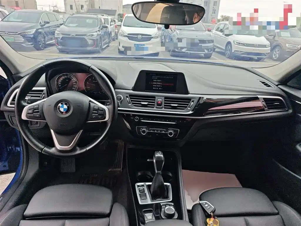 BMW 1 Series 2018 Facelift 118i Sport фото 10