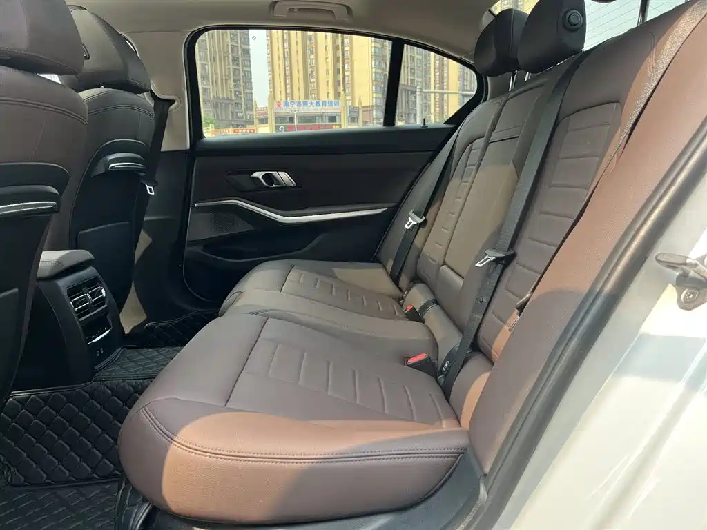 BMW 3 Series 2020 Facelift 325Li Launch Edition фото 17