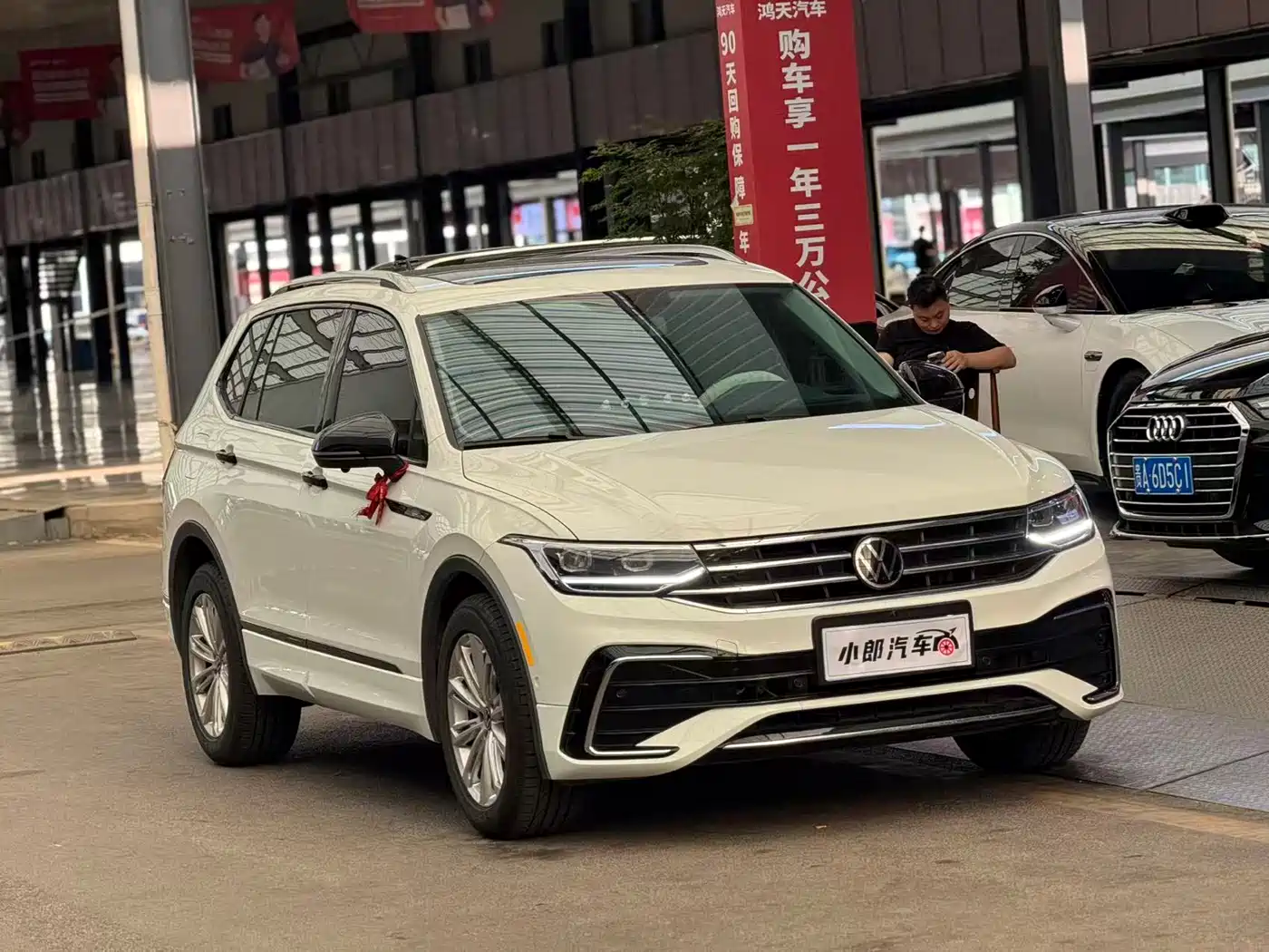 Volkswagen Tiguan L 2024 300TSI Auto 2WD Smart Edition фото 3