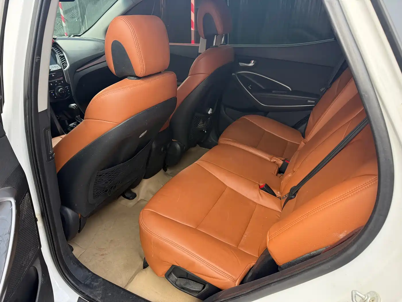 Hyundai Santa Fe 2013 Model 2.4L Automatic 2WD Comfort фото 8