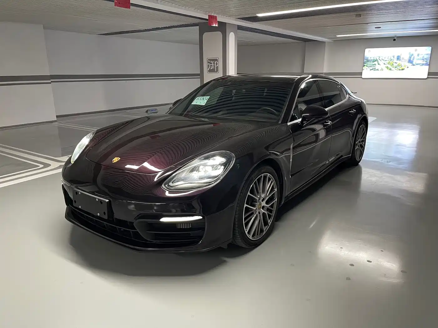 PORSCHE PANAMERA
