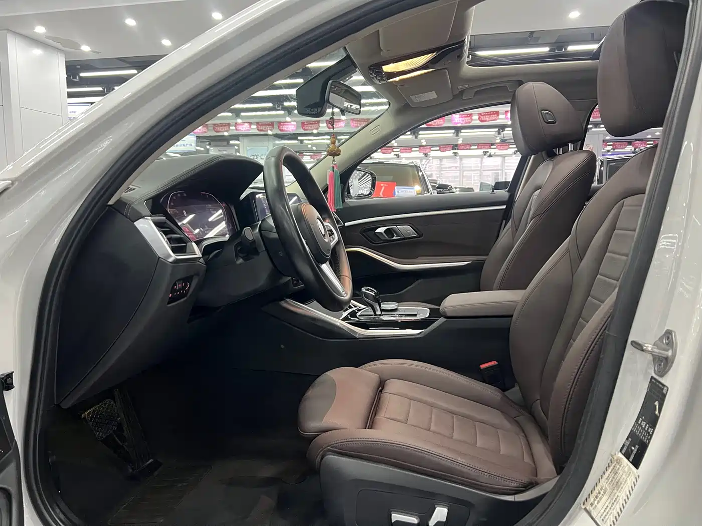BMW 3 Series 2020 320Li M Sport Package фото 7