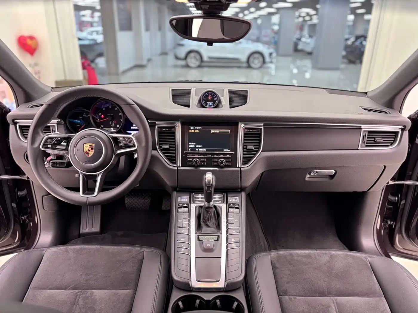 Porsche Macan 2016 Macan 2.0T фото 6