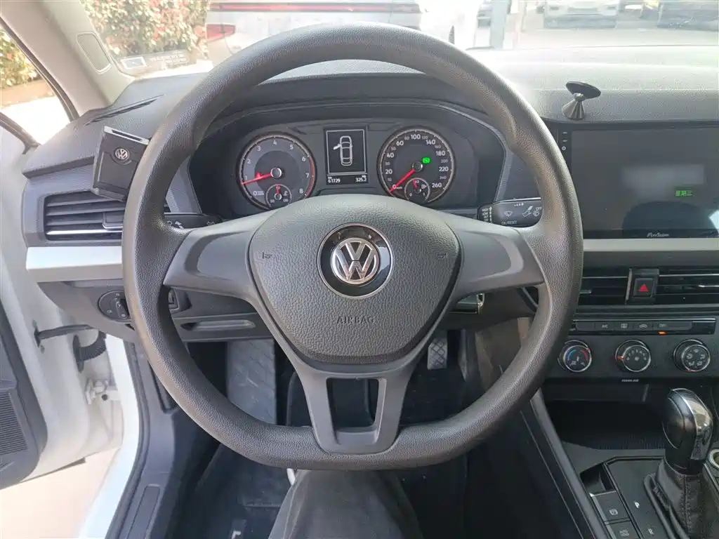 Volkswagen Lavida 2019 1.5L Automatic Trend Edition China VI фото 3