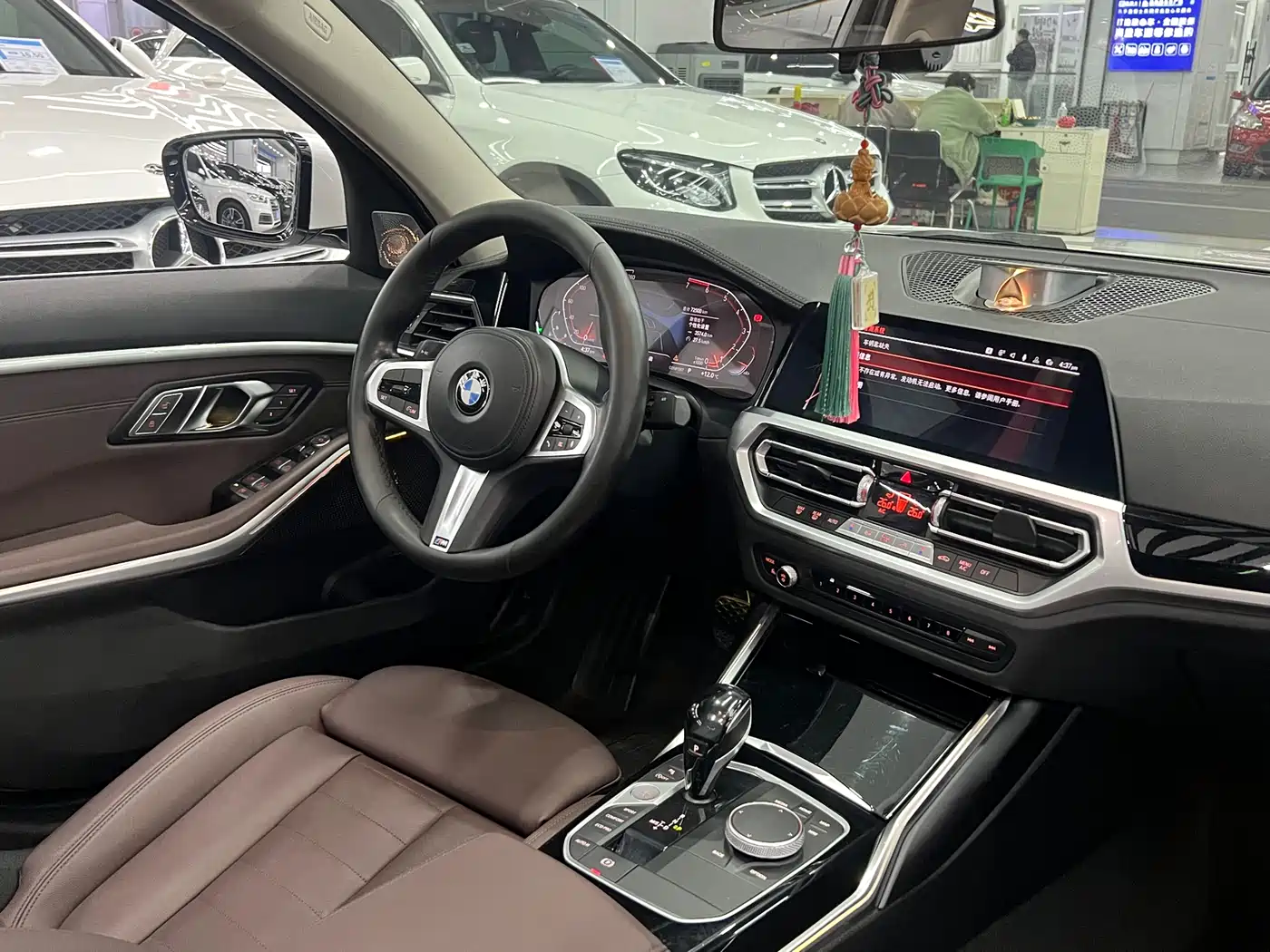 BMW 3 Series 2020 320Li M Sport Package фото 15