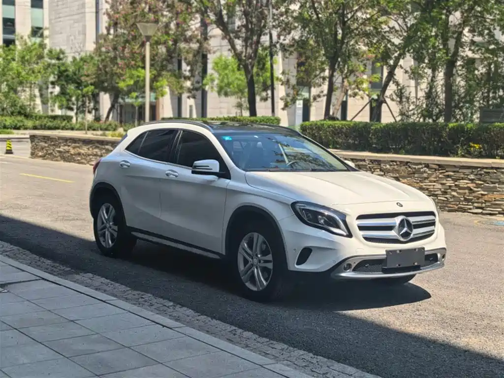 Mercedes-Benz GLA 2016 GLA 200 Dynamic фото 10