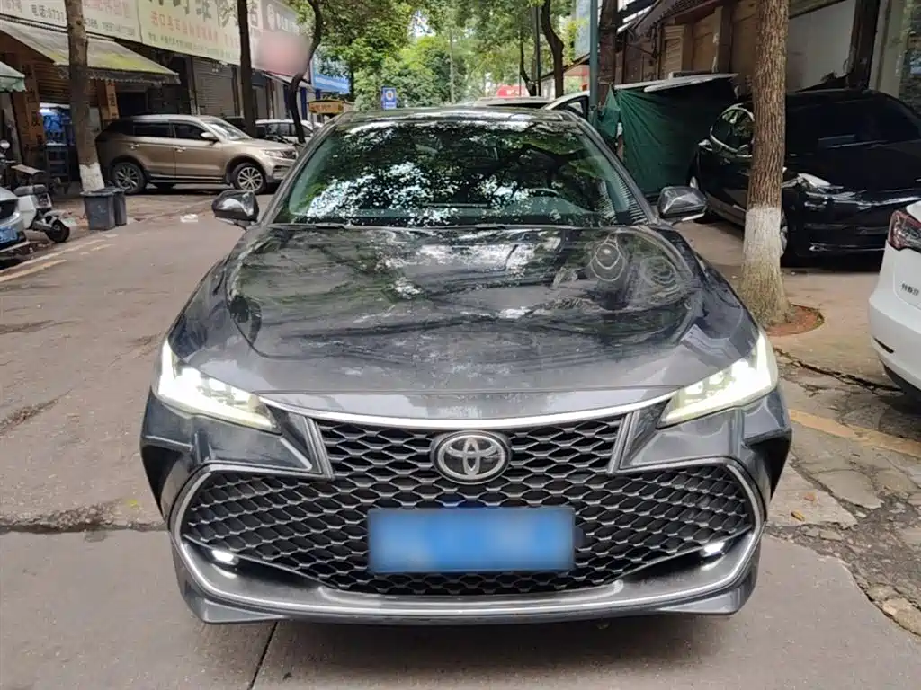 Toyota Avalon 2023 2.5L Luxury Edition фото 3