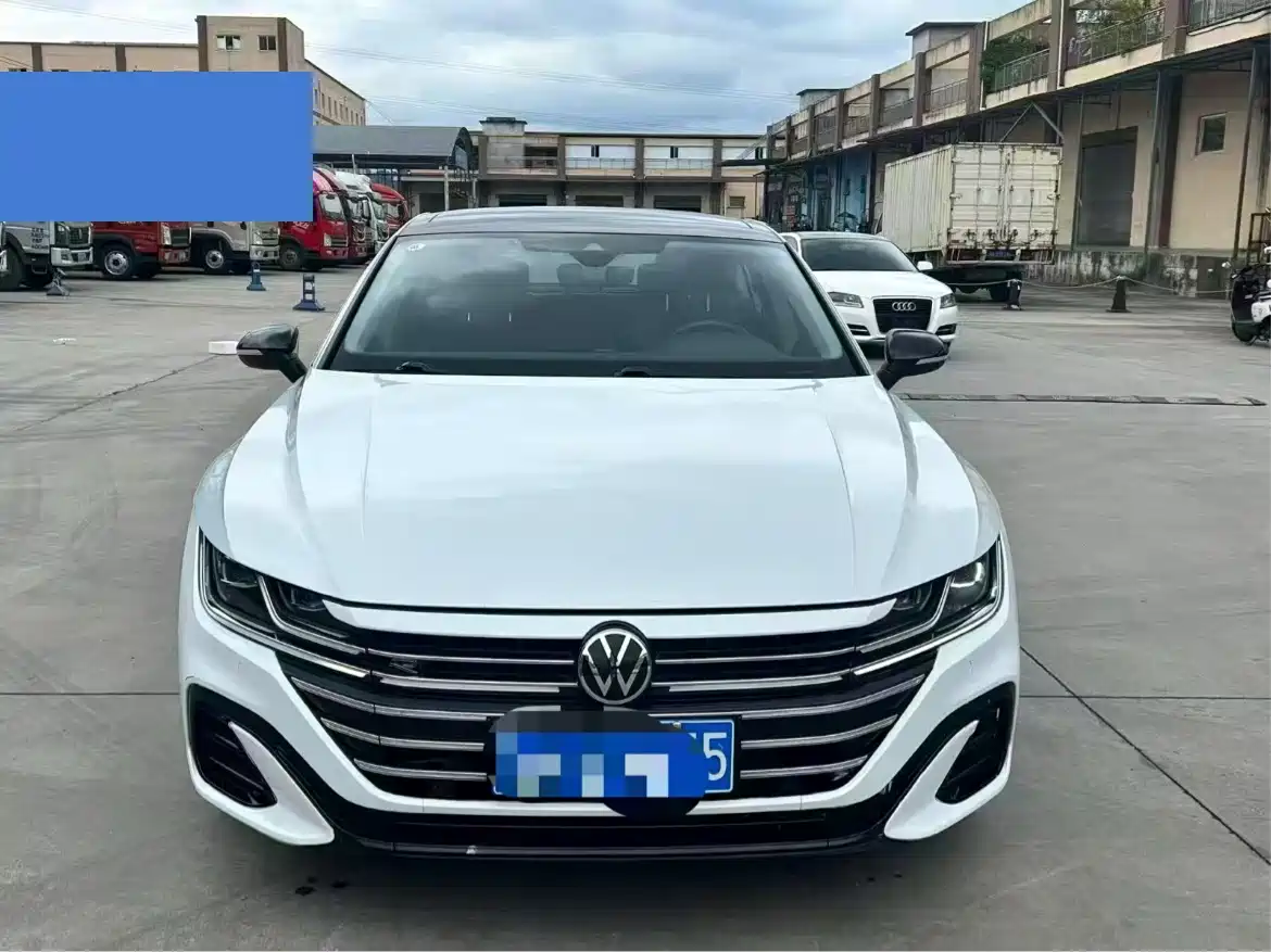 Volkswagen FAW-Volkswagen CC 2023 380TSI Eye-catching Edition фото 2