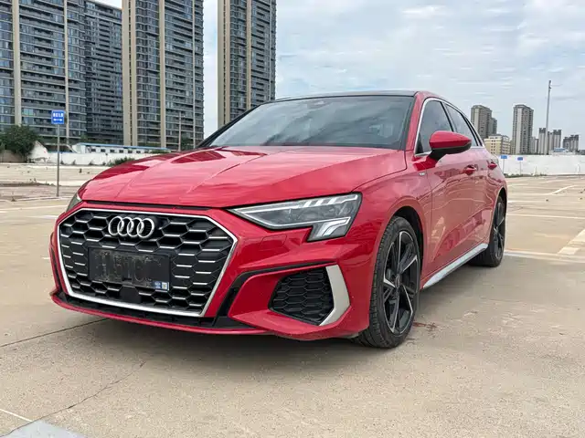 Audi A3 Sportback 35 TFSI, Стиль Спорт