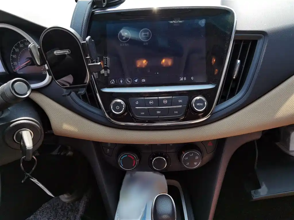 Chevrolet Monza 2021 320 Auto Enjoy Sunroof Edition фото 6