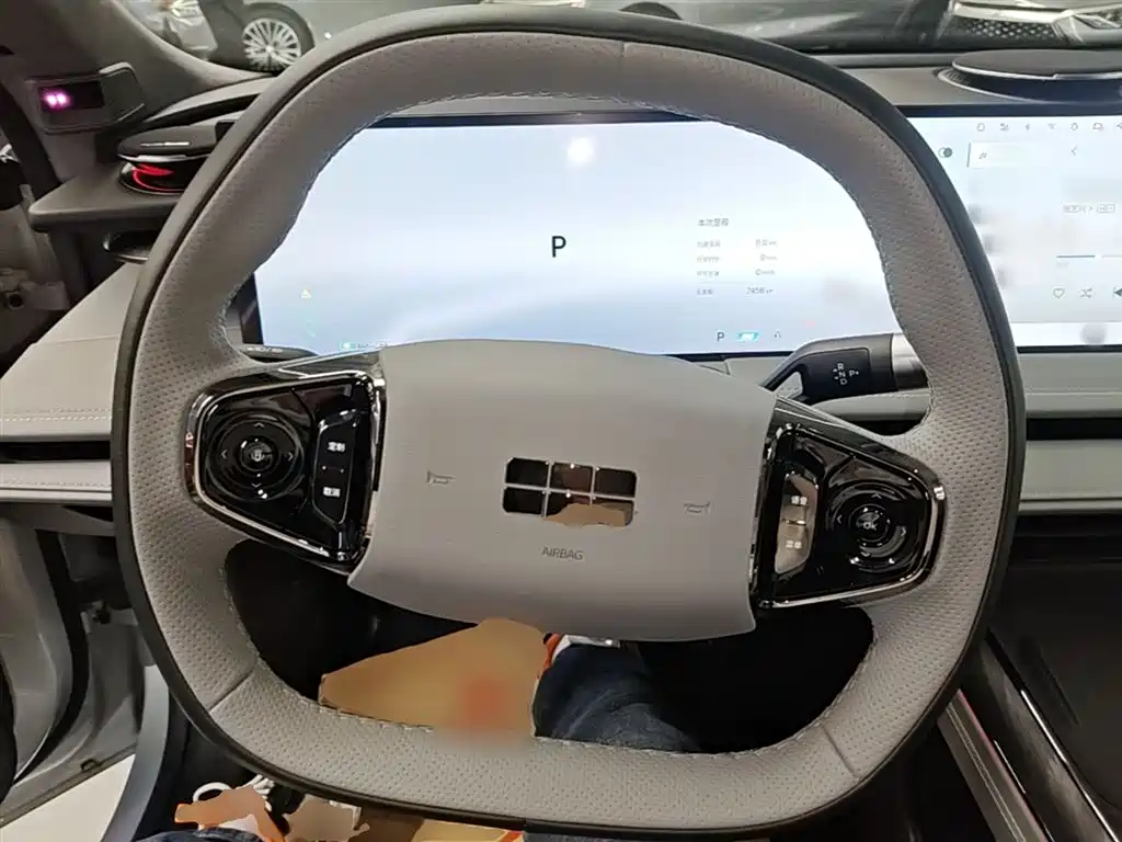 Geely Galaxy Galaxy E8 2025 700km Long Voyage Smart Drive Edition фото 11