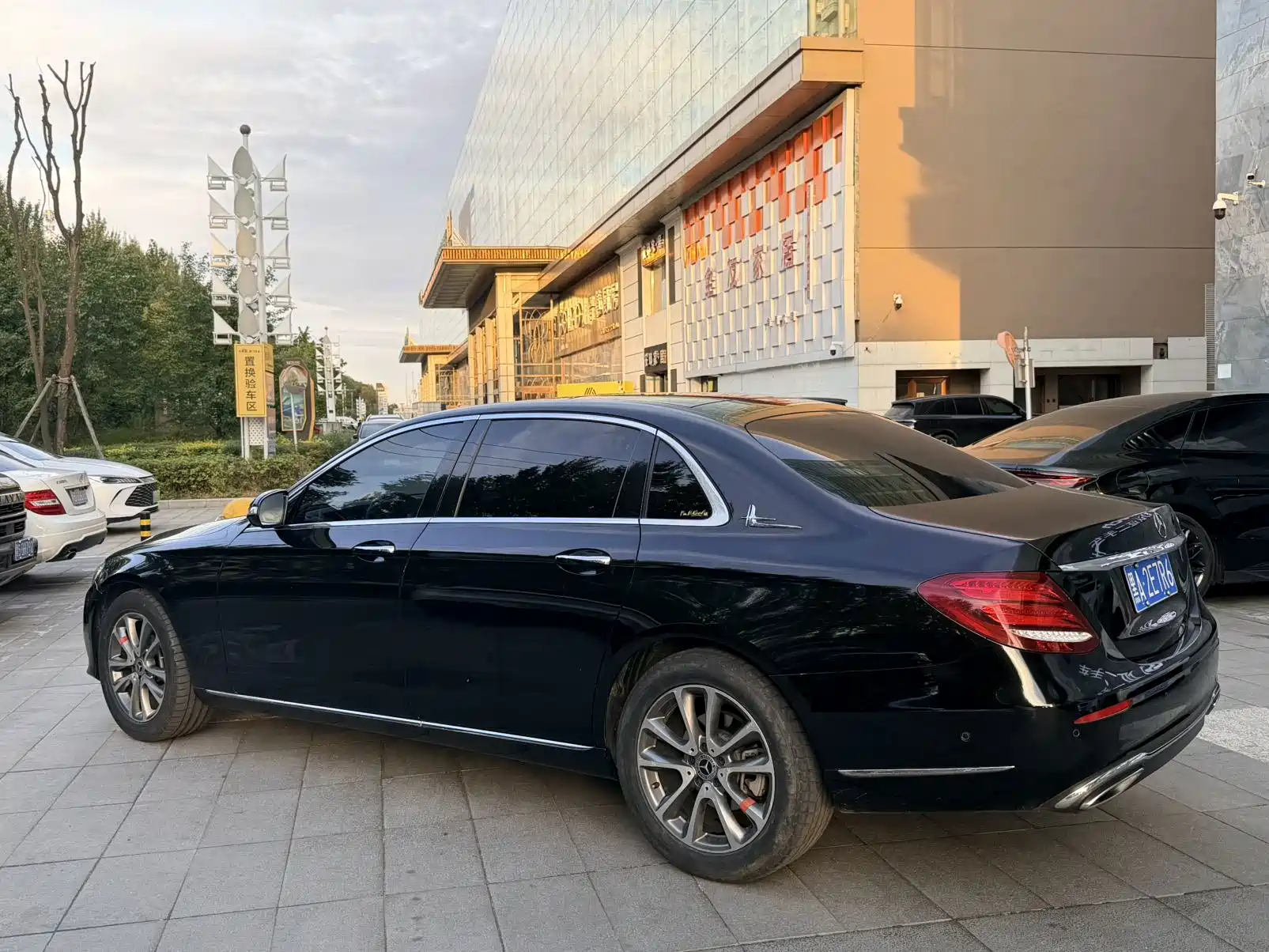 Фото 7 - Mercedes-Benz E-Class