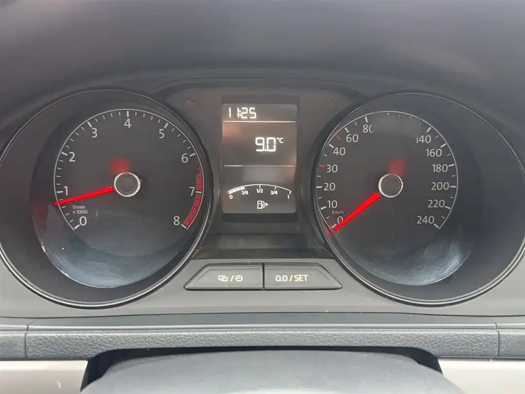 Volkswagen Lavida 2019 Lavida Start 1.5L Manual Trend (China VI) фото 8