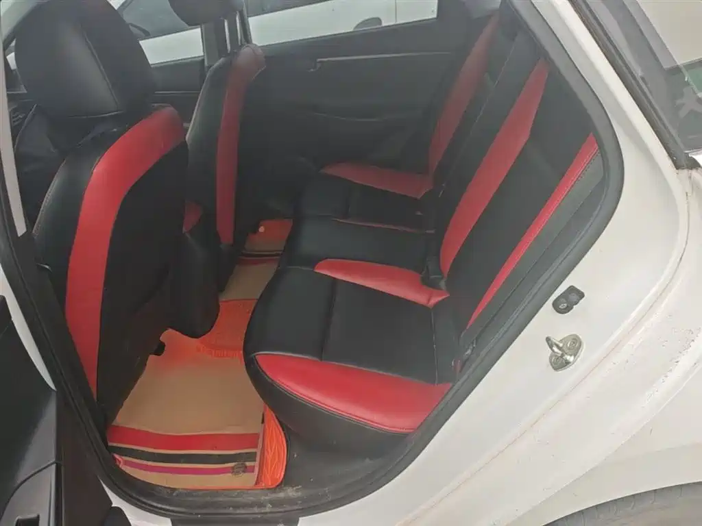 Hyundai Elantra 2018 1.6L Automatic Pleasing Edition GL China VI фото 13