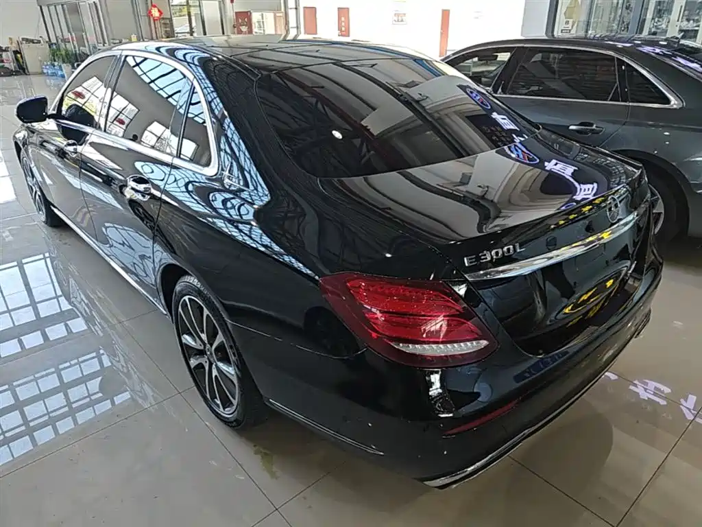 Mercedes-Benz E-Class 2018 Facelift E 300 L Luxury фото 5