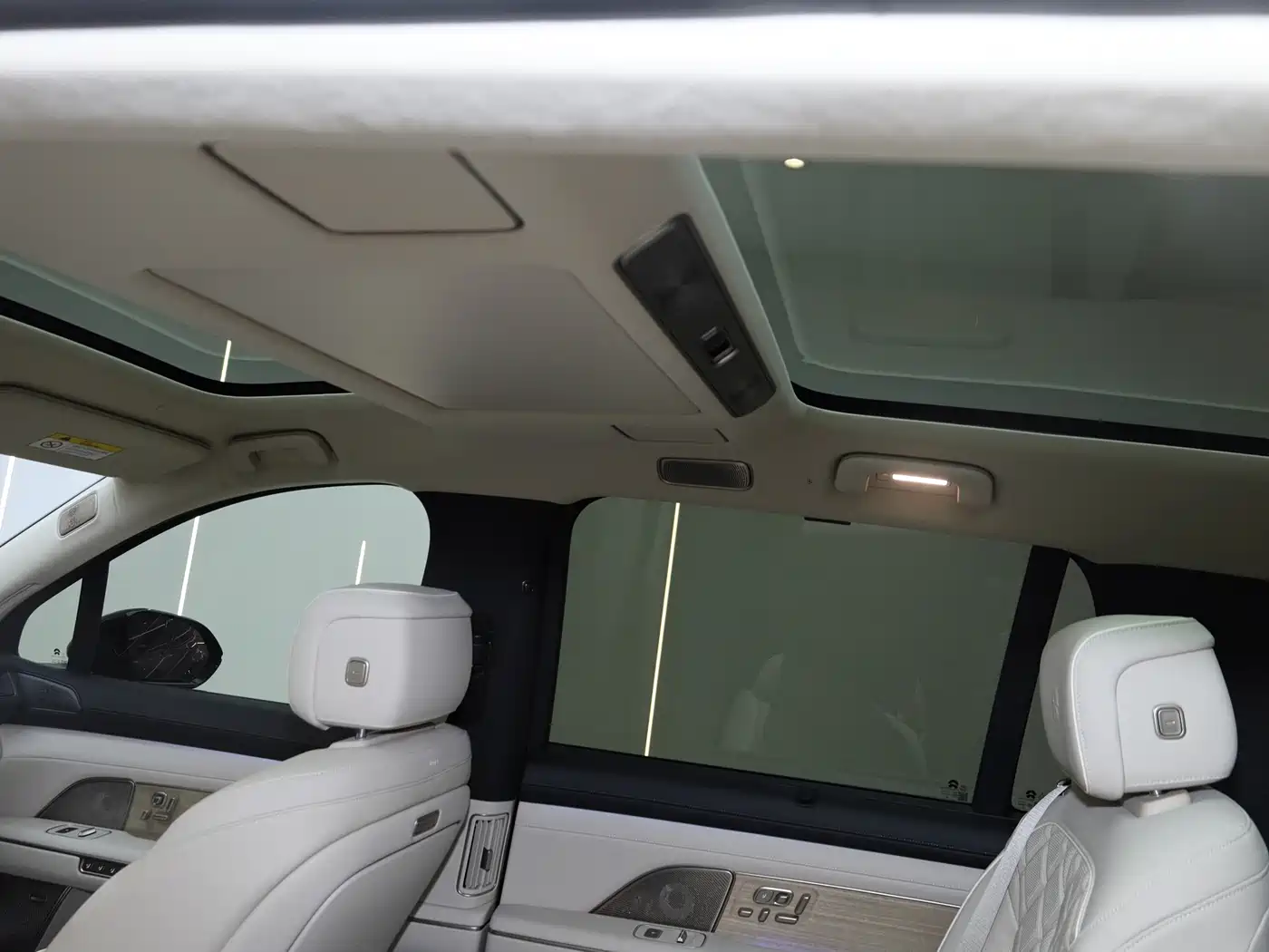 NIO ES8 2026 2025 Model 6-Seat Executive Luxury Edition