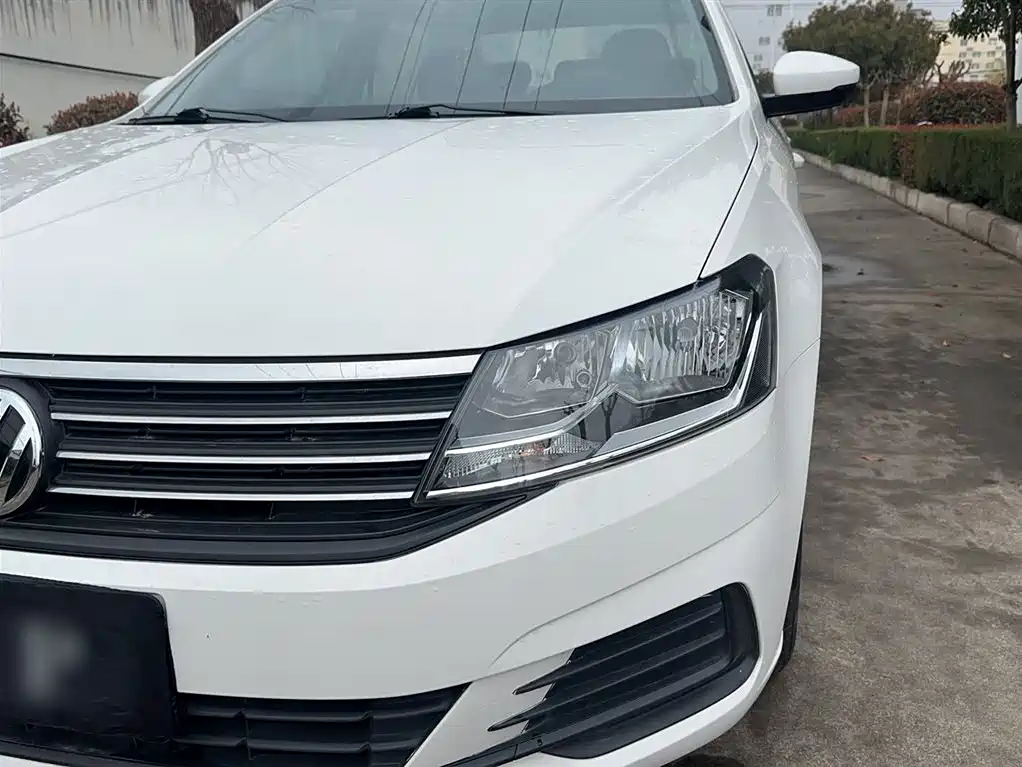 Volkswagen Lavida 2019 Lavida Start 1.5L Manual Trend (China VI) фото 18