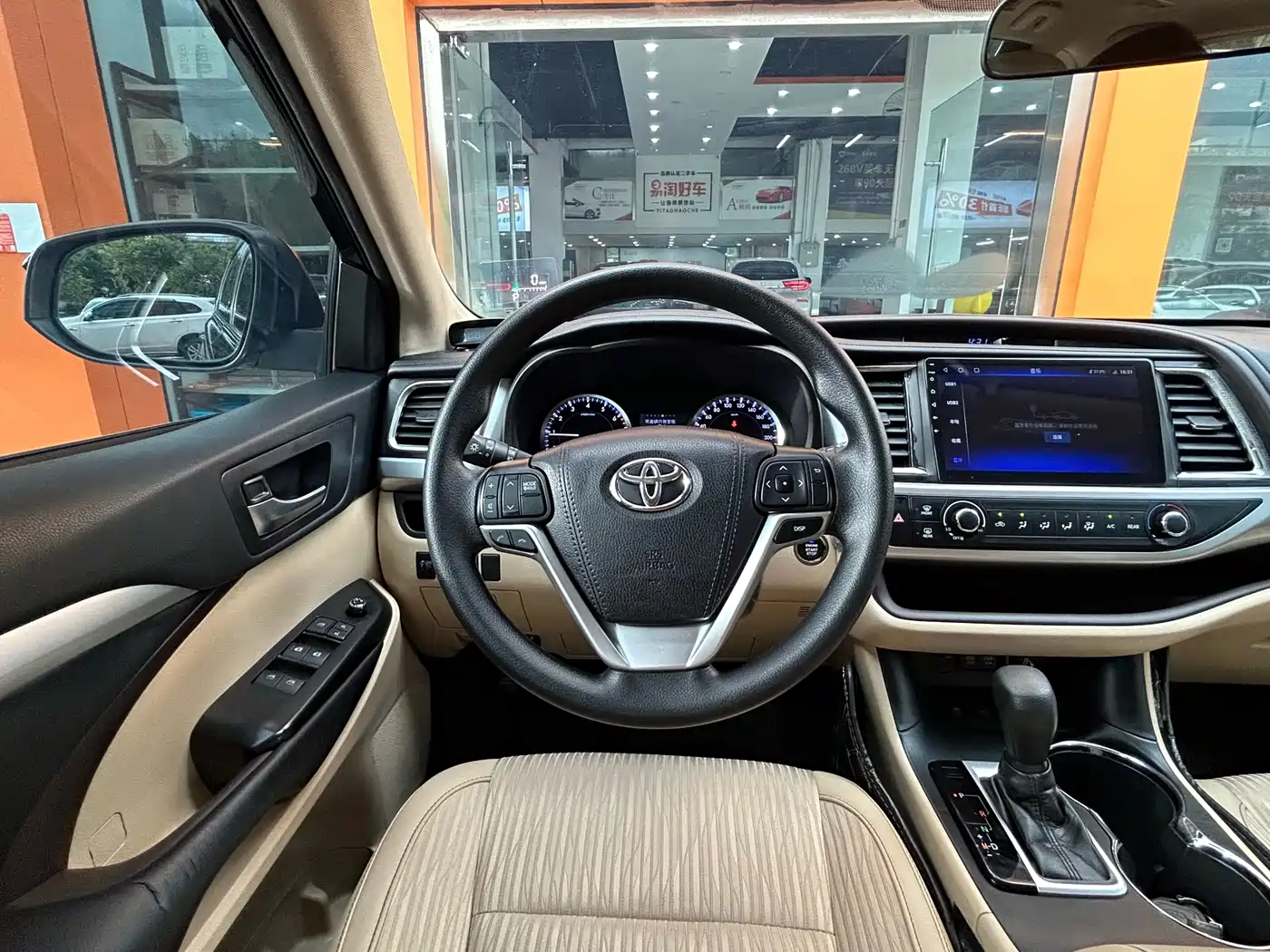 Toyota Highlander 2018 2.0T 2WD Elite 7-seater (China V) фото 17