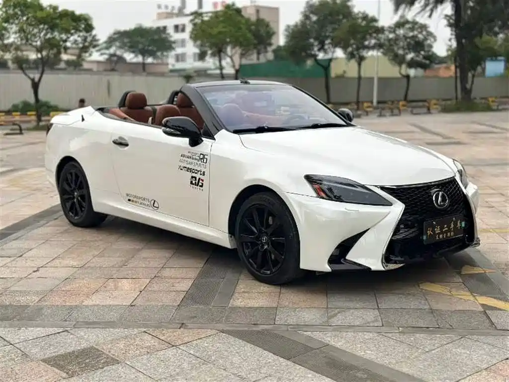 Lexus IS 2011 250C фото 3