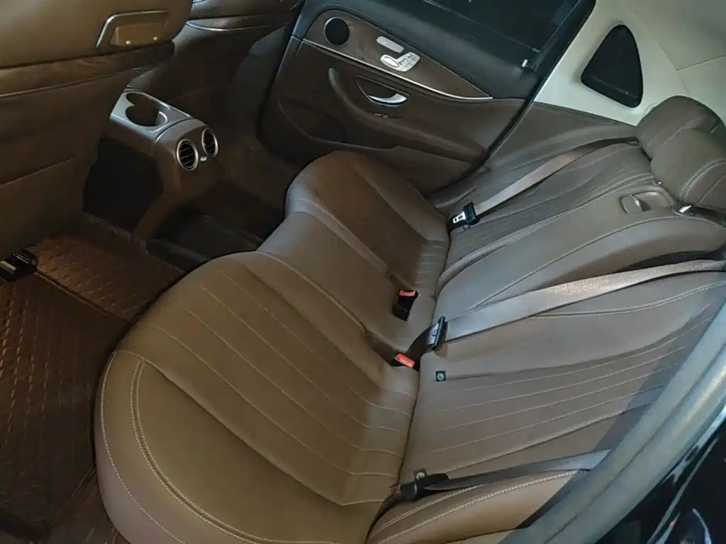 Mercedes-Benz E-Class 2018 Facelift E 300 L Luxury фото 17