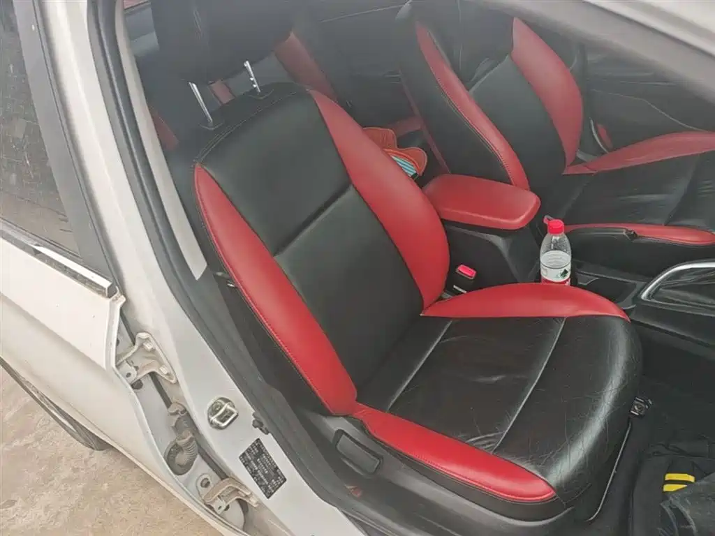Hyundai Elantra 2018 1.6L Automatic Pleasing Edition GL China VI фото 20