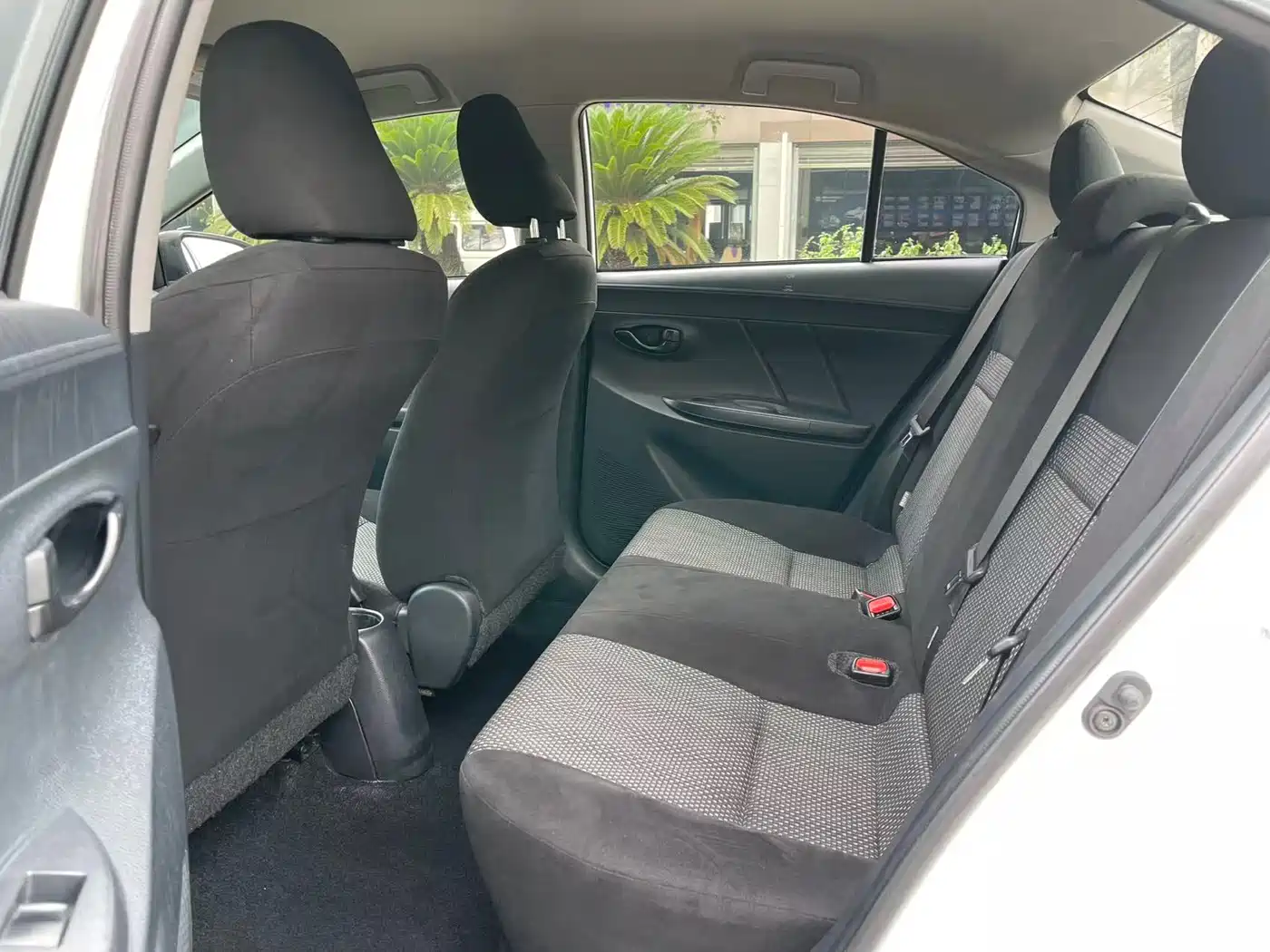 Toyota Vios 2017 1.5L CVT Pioneer фото 4