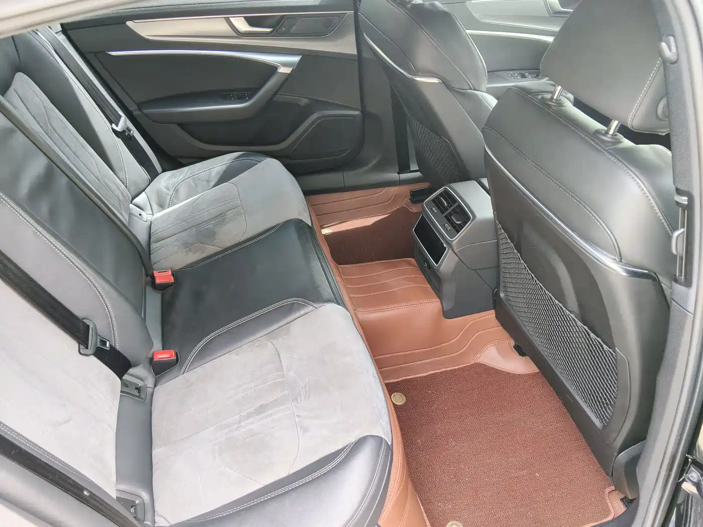 Audi A6L 2021 45 TFSI Exclusive Sport фото 12