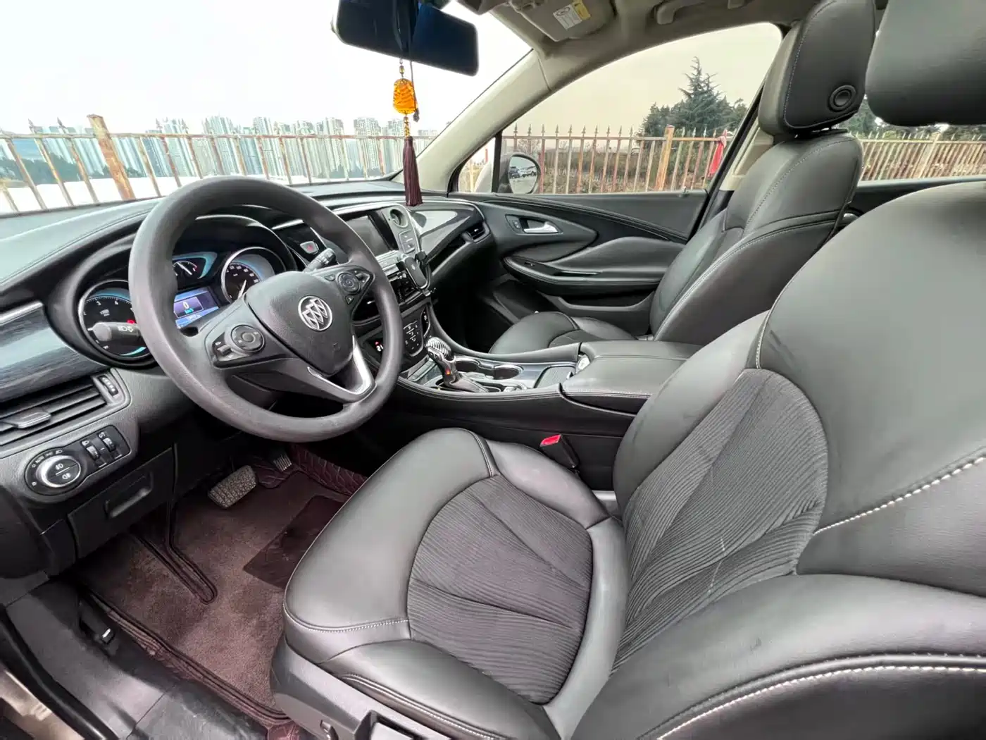 Buick Envision Plus 2017 20T FWD Premium фото 8