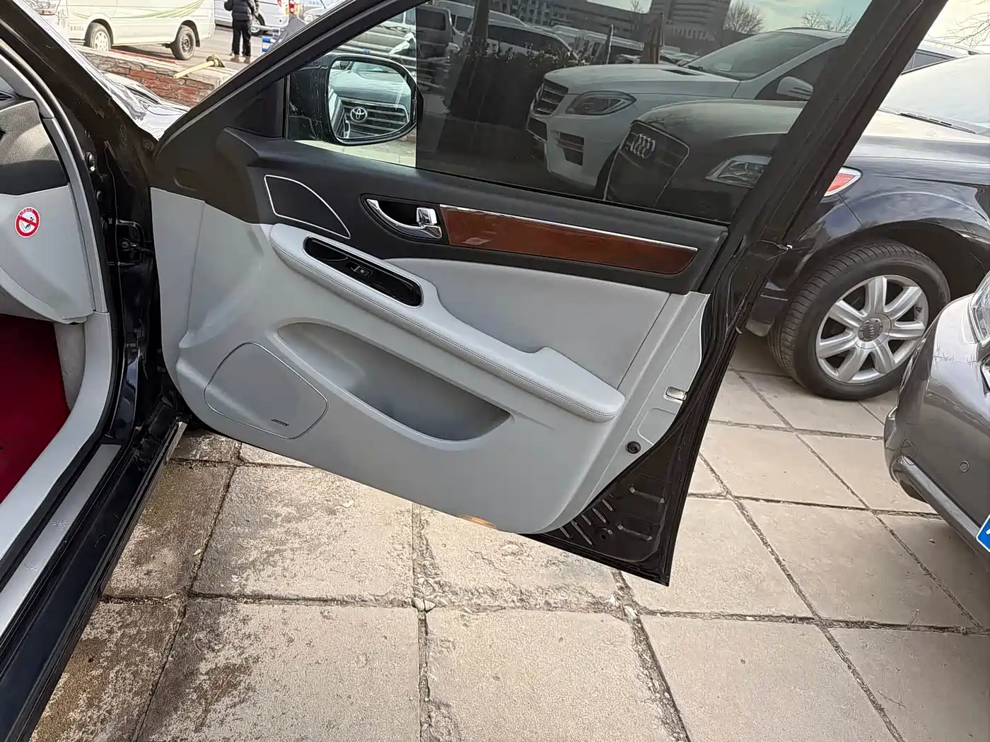 Hongqi H7 2015