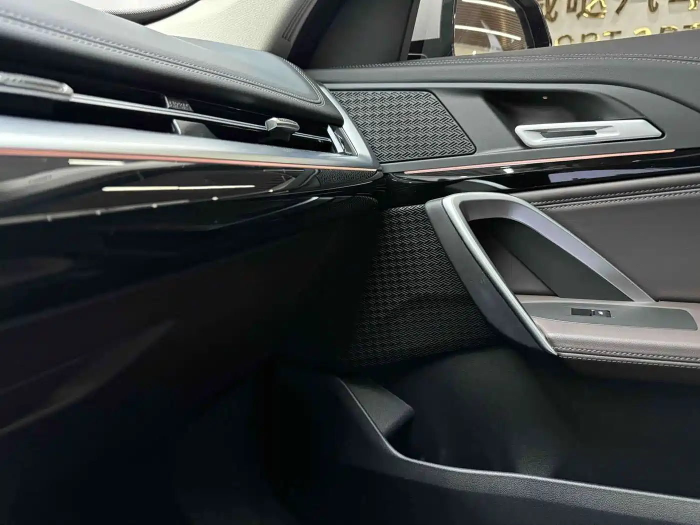 BMW X1 2023 sDrive20Li X Design Package фото 20