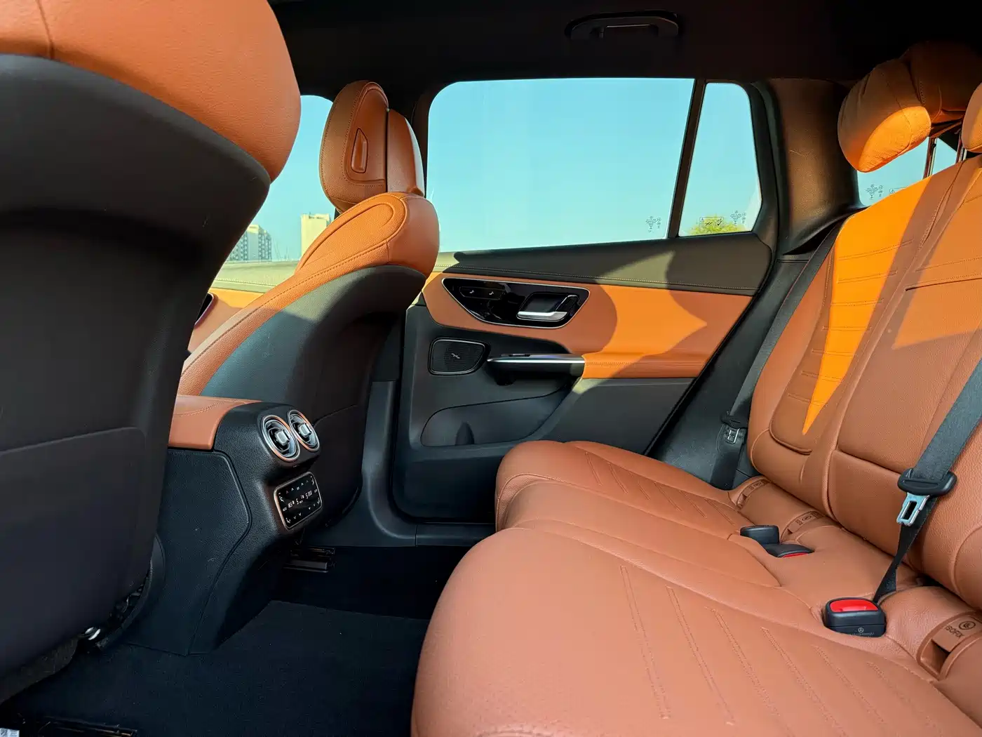 Mercedes-Benz GLC, миниатюра 10