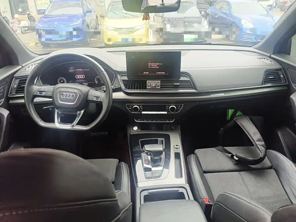 Audi Q5L Sportback 2022 2021 40 TFSI Luxury