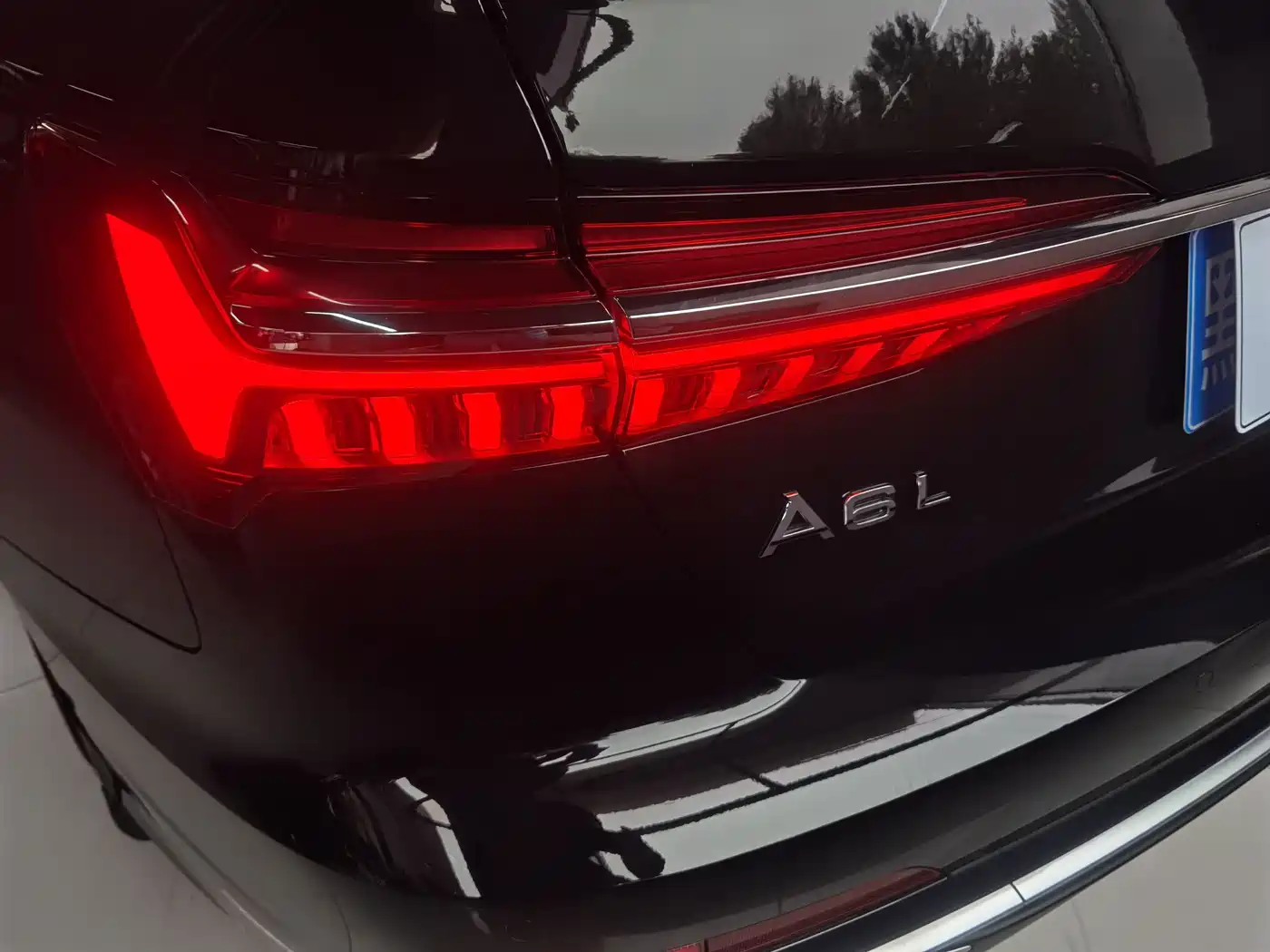 Фото 18 - Audi A6L