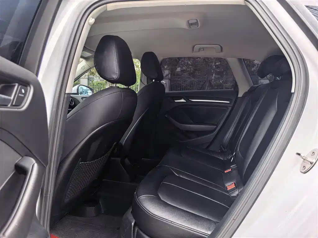 Audi A3 2014 Sportback 35 TFSI Automatic Progressive фото 17
