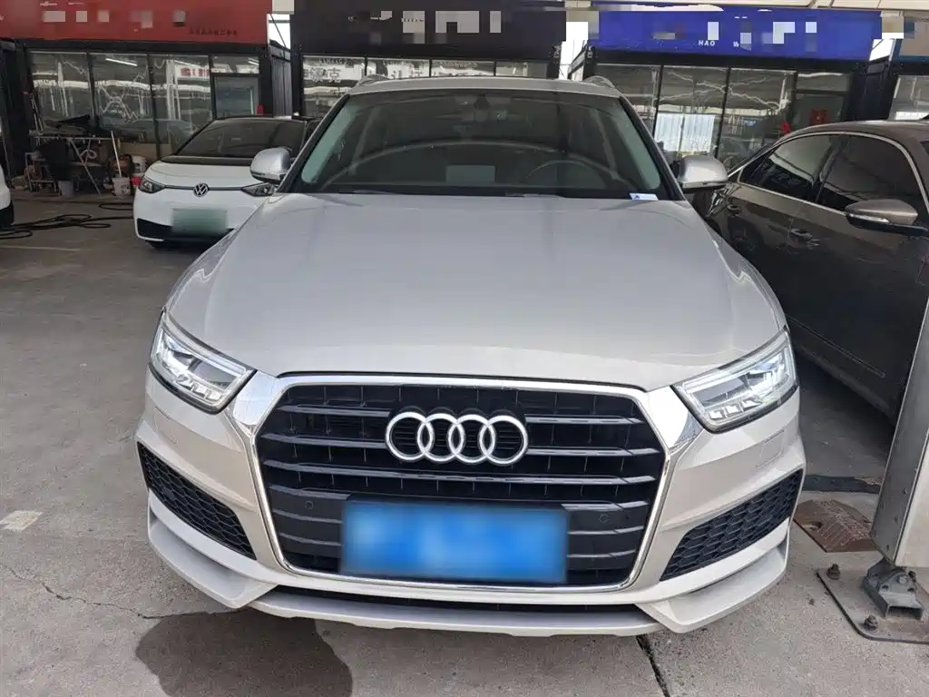 Audi Q3 2018 30th Anniversary Edition 35 TFSI Sport фото 3